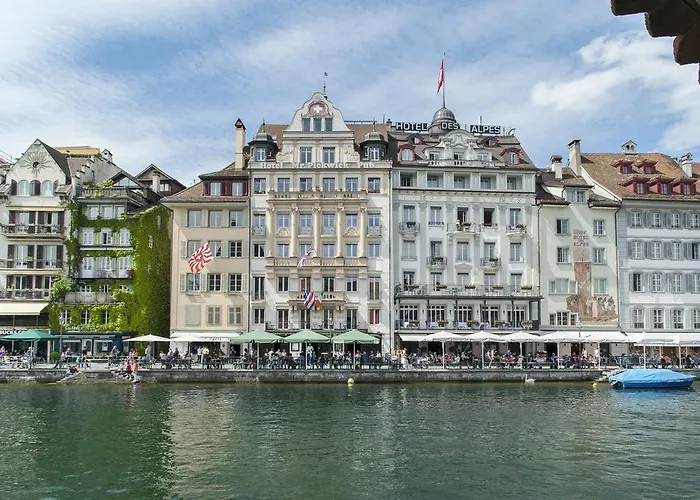 Hotel Pickwick And Pub \