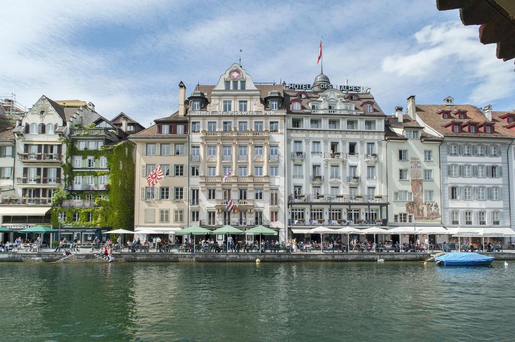 Hotel Pickwick And Pub 